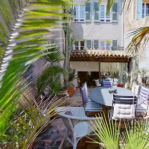 ベッド・アンド・ブレックファスト La Maison Du, グリモー