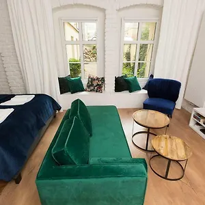https://loft-paprotka-premium-apartment-close-to-mtp-expo-fvat.poznan-hotels.com